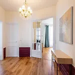 Guestready - Apt Moderne - Direct Champs Elysees Apartmán Clichy