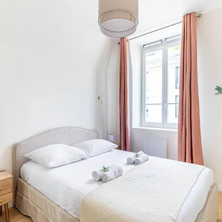 Apartament Guestready - Apt Moderne - Direct Champs Elysees Clichy