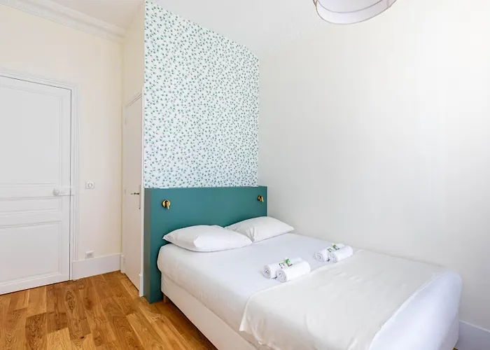 Guestready - Apt Moderne - Direct Champs Elysees アパート クリシー